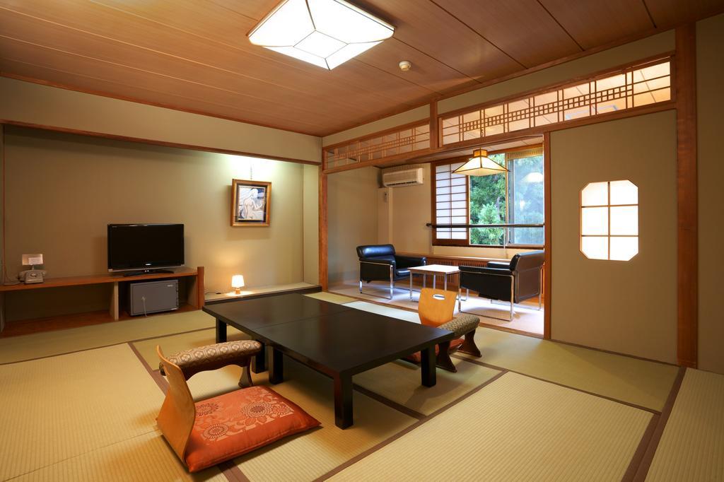 Hotel Tsukagoshiya Shibukawa Zewnętrze zdjęcie